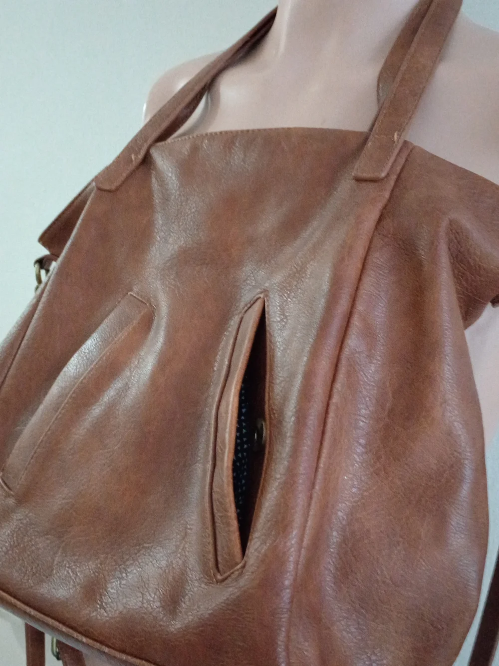 Antik Kraft Men's Brown Leather Tote with Patterned Lining